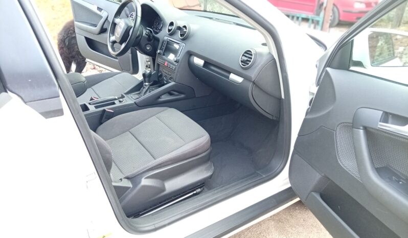 
								Audi A3 2008 Хечбек Бензин целосно									