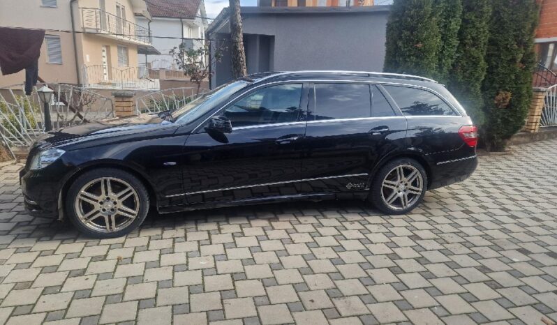 
								MercedesBenz E_250 2012 Лимузина Дизел целосно									