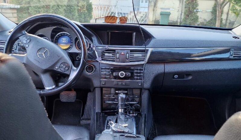 
								MercedesBenz E_250 2012 Лимузина Дизел целосно									