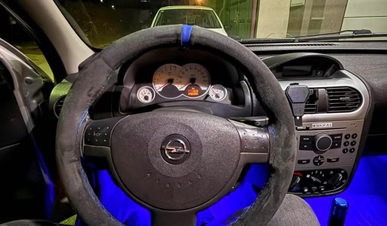 
								Opel Corsa_C 2006 Хечбек Бензин целосно									