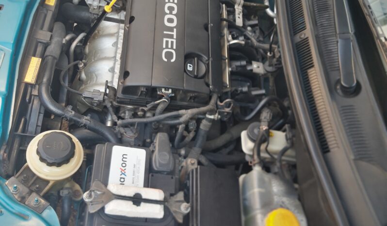 
								Chevrolet Aveo 2010 Хечбек Бензин целосно									