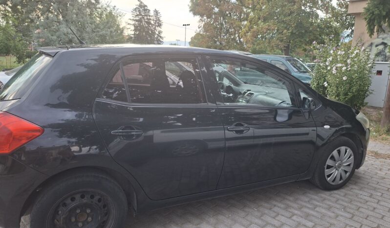 
								Toyota Auris 2008 Лимузина Дизел целосно									
