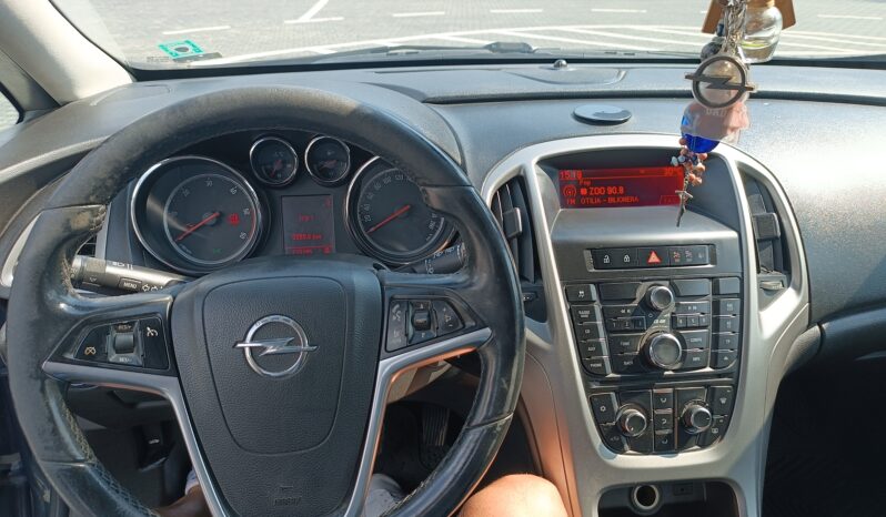
								Opel Astra_J 2009 Хечбек Дизел целосно									