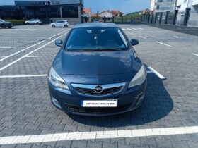 Opel Astra_J 2009 Хечбек Дизел